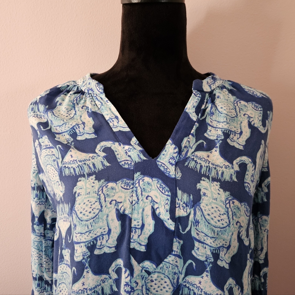Lilly Pulitzer Martinique Elephant Print Blouse 🩵 Size XS - Picture 3 of 9